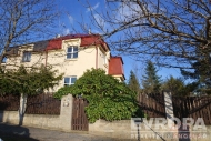 Pron�jem samostatn�ho RD, 120 m2, Praha 3, �i�kov
