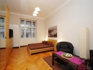 Pron�jem bytu garsoni�ra, 18 m2, OV, Praha 2, Vinohrady, ul. Slav�kova