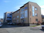 Pron�jem komer�n�ho objektu : Administrativn� b., He�man�v M�stec (okres Chrudim)