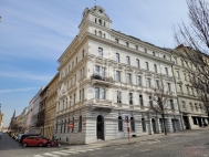 Prodej komer�n�ho objektu : Sklad, Praha 3, �i�kov