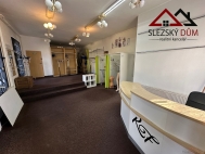 Pron�jem obchodn�ch prostor, Karvin�, Fry�t�t