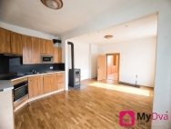 Pron�jem bytu 3+kk, 110 m2, OV, Bl��kovice (okres Znojmo)