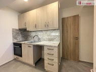 Pron�jem bytu 1+kk, 25 m2, OV, B�eclav, ul. B��. Mr�t�k�