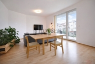 Pron�jem bytu 2+kk, 70 m2, OV, Praha 4, Kr�, ul. Na str�i