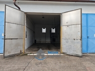 Pron�jem komer�n�ho objektu : Sklad, Skute� (okres Chrudim)