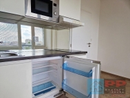 Pron�jem bytu 1+kk, 23 m2, OV, Praha 10, Hostiva�, ul. Hornom�cholupsk�