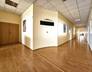 Pron�jem komer�n�ho objektu : Administrativn� b., Praha 9, �akovice