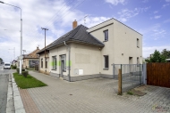 Pron�jem obchodn�ch prostor, Pardubice, Zelen� P�edm�st�