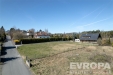 Pr�zdn� stavebn� pozemek v klidn� lokalit�, ide�ln� pro novostavbu, s kr�sn�m v�hledem na okoln� krajinu a snadn�m p��stupem k in�en�rsk�m s�t�m.