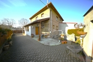 Prodej blokov�ho RD, 140 m2, Praha 10, Stra�nice