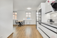 Prodej bytu 3+kk, 90 m2, OV, Karlovy Vary, ul. n�b�e�� Jana Palacha