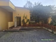 Pron�jem komer�n�ho objektu : Obchodn� centrum, Praha 8, Libe�