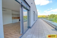 Pron�jem bytu 2+kk, 62 m2, OV, Znojmo, ul. Vrbkova