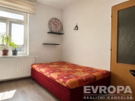 Pronájem bytu 1+kk, 25 m2, OV, Hradec Králové, ul. třída Karla IV.