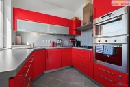 Pron�jem bytu 2+kk, 45 m2, OV, Praha 10, Z�b�hlice, ul. Na vinobran�