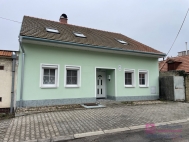 Prodej �adov�ho RD, 275 m2, B�eclav, Po�torn�