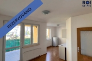 Prodej bytu 1+kk, 32 m2, OV, Klecany (okres Praha-v�chod), ul. V Honech