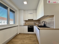 Pron�jem bytu 2+1, 42 m2, DV, Uhersk� Hradi�t�, ul. �tef�nikova