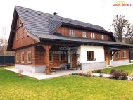 Prodej samostatn�ho RD, 388 m2, Ro�nov pod Radho�t�m (okres Vset�n)