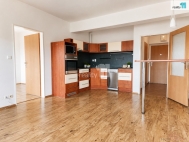 Pronájem bytu 2+kk, 45 m2, OV, Pardubice, Svítkov, ul. Dubová