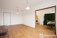 Pronájem bytu 3+1, 72 m2, OV, Neratovice (okres Mělník), ul. nám. Republiky