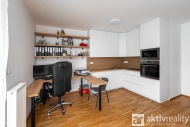 Pronájem bytu 1+kk, 38 m2, OV, Praha 4, Modřany, ul. Provázkova