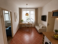 Prodej bytu 1+1, 46 m2, OV, Praha 3, Vinohrady, ul. Hollarovo náměstí