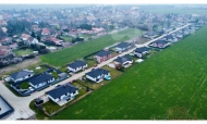Prodej pozemku , ur�en� k v�stavb� RD, ھice (okres M�ln�k)