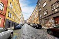 Pron�jem bytu 1+kk, 32 m2, DV, Praha 3, �i�kov, ul. Mil��ova