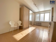 Pron�jem bytu 1+kk, 24 m2, OV, Praha 10, Stra�nice, ul. Michelangelova