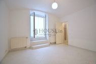 Pron�jem bytu 1+kk, 32 m2, OV, Praha 7, Bubene�, ul. Korunova�n�