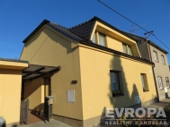 Pron�jem  RD, 220 m2, Pardubice, Sv�tkov