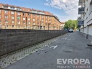 Pron�jem objektu, Praha 10