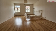 Pron�jem bytu 1+1, 65 m2, OV, Praha 2, Vinohrady, ul. Italsk�