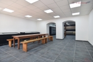 Pron�jem obchodn�ch prostor, Olomouc, Holice