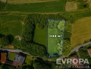 Prodej pozemku , určený k výstavbě RD, Sendražice (okres Hradec Králové)