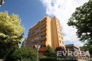Pron�jem bytu 2+1, 52 m2, OV, Praha 9, Libe�, ul. Podvinn� ml�n