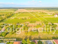 Prodej pozemku , ur�en� k v�stavb� RD, Valtice (okres B�eclav)