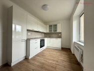 Pron�jem bytu 2+1, 51 m2, DV, Uhersk� Hradi�t�, ul. Prokopa Hol�ho