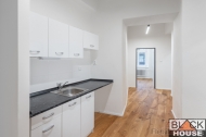 Pron�jem kancel���, Praha 3, �i�kov