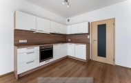 Pron�jem bytu 1+kk, 0 m2, OV, Praha 9, Hostavice, ul. Lomnick�