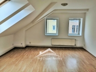 Pron�jem bytu 2+1, 67 m2, OV, Plze�, Ji�n� P�edm�st� (okres Plze�-m�sto), ul. Martinsk�