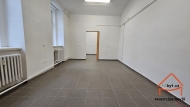 Pron�jem komer�n�ho objektu : Sklad, Praha 10, Uh��n�ves