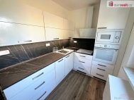 Pron�jem bytu 3+1, 70 m2, OV, Uhersk� Hradi�t�, ul. n�m�st� Republiky
