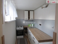 Pronájem bytu 1+kk, 22 m2, OV, Zbuzany (okres Praha-západ), ul. V Zahradě