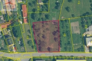 Prodej pozemku , ur�en� k v�stavb� RD, Le�n�, Pern� (okres Vset�n)