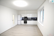 Pronájem bytu 2+kk, 50 m2, OV, Praha 4, Modřany, ul. Větrovcova