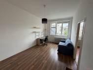 Prodej bytu 1+1, 46 m2, OV, Praha 3, Vinohrady, ul. Hollarovo n�m�st�