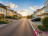 Prodej �adov�ho RD, 195 m2, T�eb��, T�n