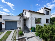Prodej samostatn�ho RD, 211 m2, Praha 10, Male�ice